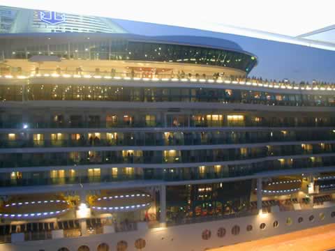 RCI ship Jewl of the Seas